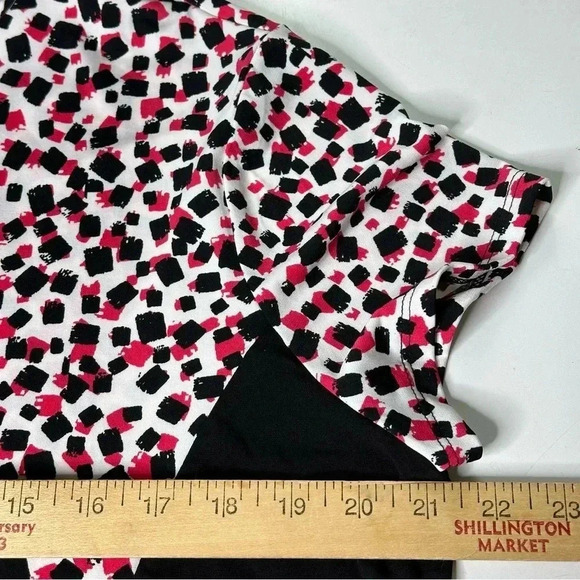 Weekends by Chico’s Woman’s Top 2 Large Black White Pink Zip Up Short Sleeve - Picture 10 of 11